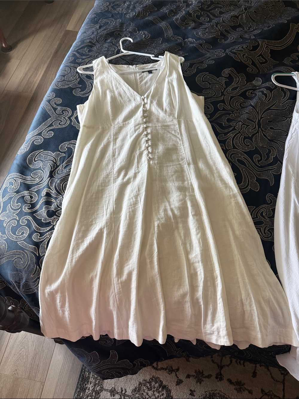 Banana Republic Cream V-Neck Button-Front Maxi Dress